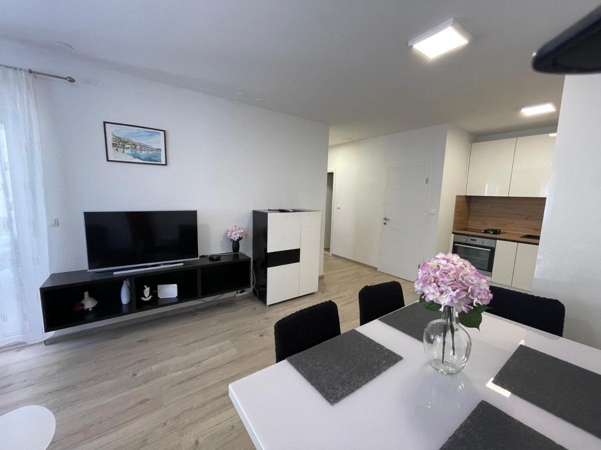 The Big Terrace Apartment Makarska Zewnętrze zdjęcie